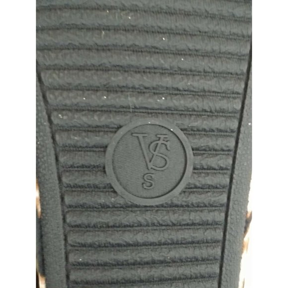 Victoria Secret Champagne Leopard Slippers Size Small 8 Never Worn - Picture 10 of 10